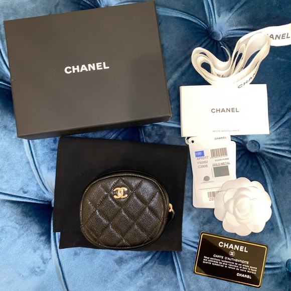 CHANEL Handbags - Chanel round coin purse
